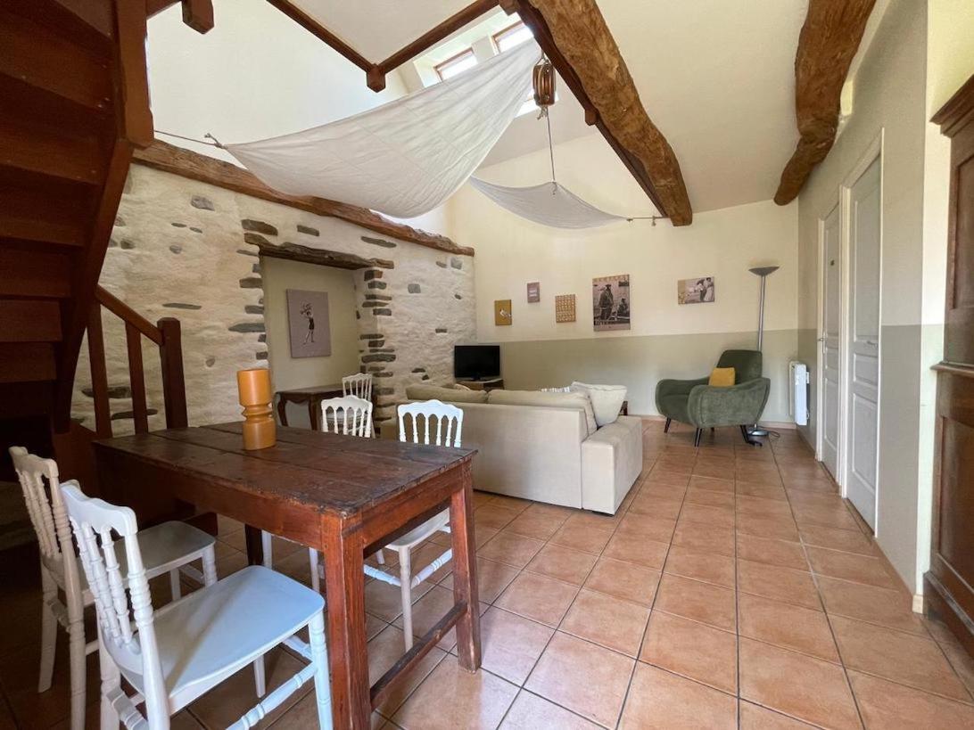 Manoir De La Begaudiere Mont-Dol Стая снимка