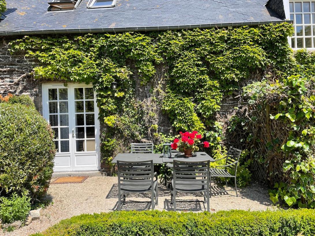 Manoir De La Begaudiere Mont-Dol Стая снимка